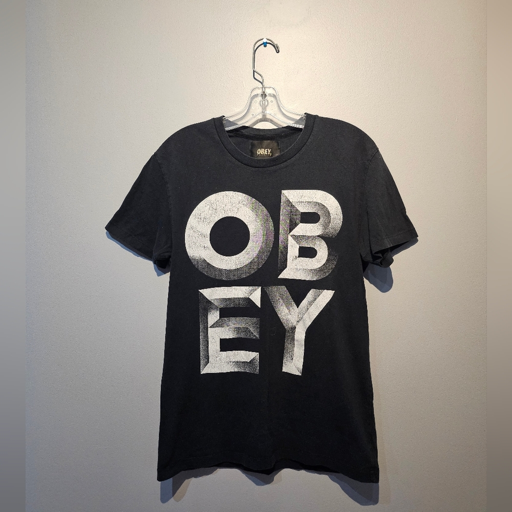 Obey Propaganda Large Letter Black Graphic T-Shirt | Size Medium